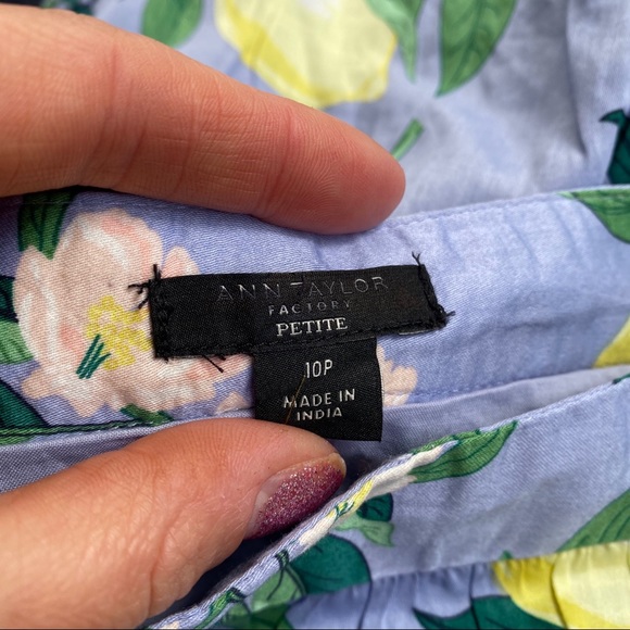 🍋 ANN TAYLOR BLUE LEMON PATTERN MIDI SKATER SKIRT! - Picture 10 of 16